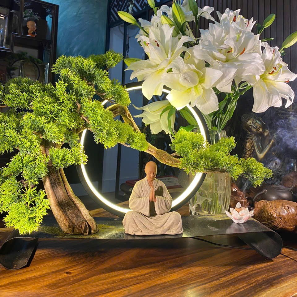 Tiểu cảnh phật giáo kết hợp kệ xông trầm gốm tử sa