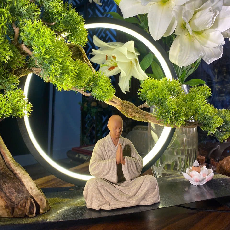 Tiểu cảnh phật giáo kết hợp kệ xông trầm gốm tử sa